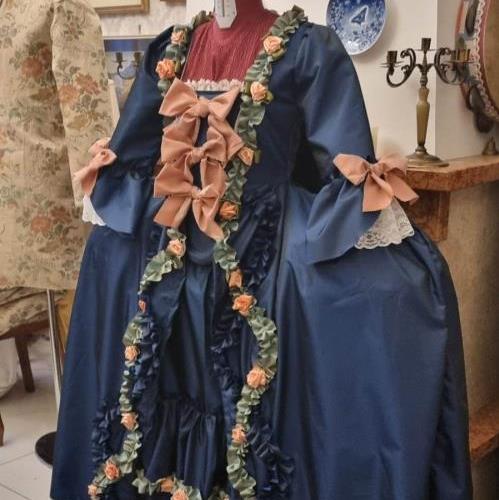 ABITO COSTUME STORICO FEMMINILE 1700 NOLEGGIO