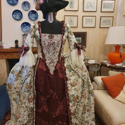 ABITO COSTUME STORICO FEMMINILE 1700 NOLEGGIO