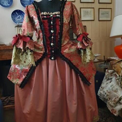 ABITO COSTUME STORICO FEMMINILE 1700 NOLEGGIO