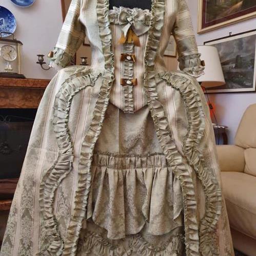 ABITO COSTUME STORICO FEMMINILE 1700 NOLEGGIO