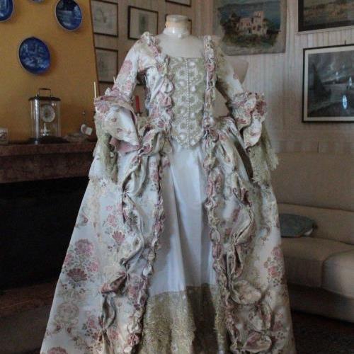 ABITO COSTUME STORICO FEMMINILE 1700 NOLEGGIO